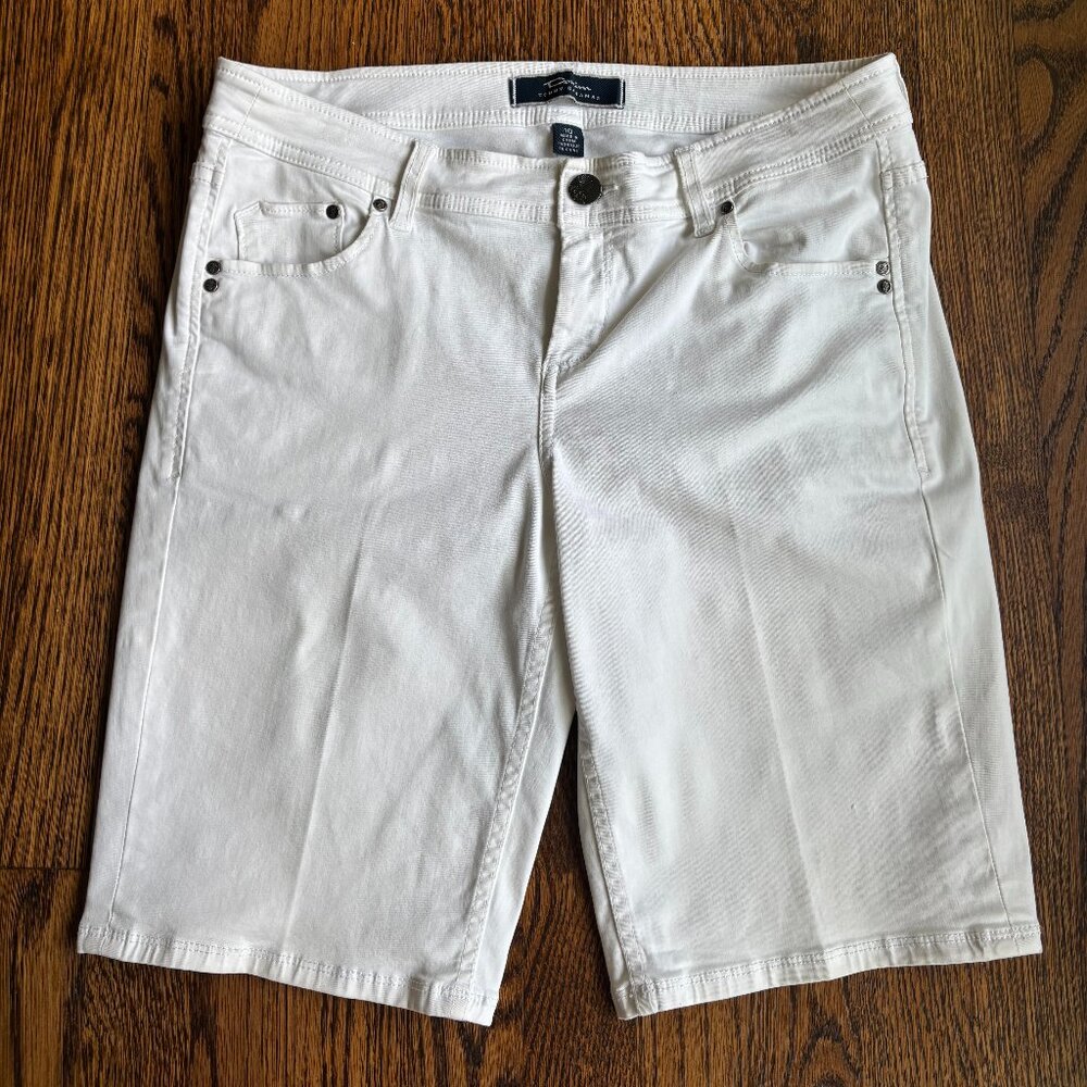 White Tommy Bahama Denim Bermuda Shorts Size 10